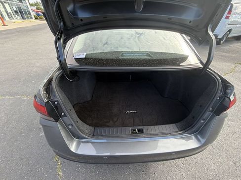 Used 2024 Nissan Versa SV FWD image 22