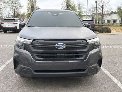 Used 2025 Subaru Forester image 2