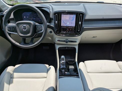 New 2026 Volvo XC40 B5 Plus w/ Climate Package image 15