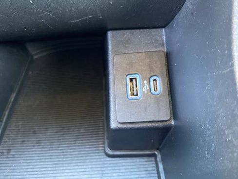 Certified 2024 Ford Edge SEL image 19