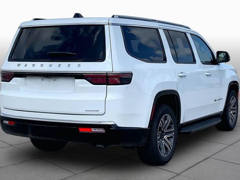 Used 2024 Jeep Wagoneer Series II w/ Flexible Seating Group RWD image 13