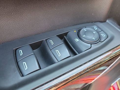 Used 2020 GMC Sierra 1500 Elevation w/ Elevation Value Package AWD/4WD image 19