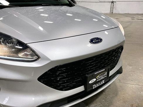 Certified 2020 Ford Escape SE Sport image 30