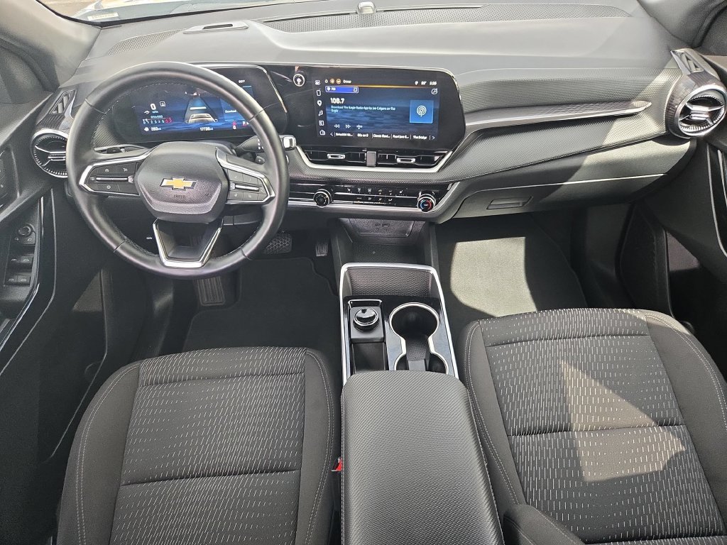 Used 2026 Chevrolet Equinox LT FWD image 19