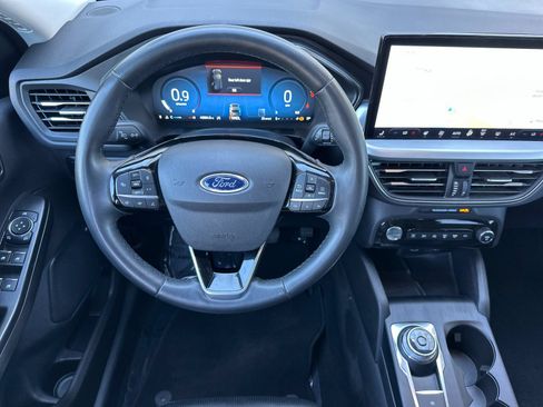 Used 2024 Ford Escape Platinum AWD/4WD image 13