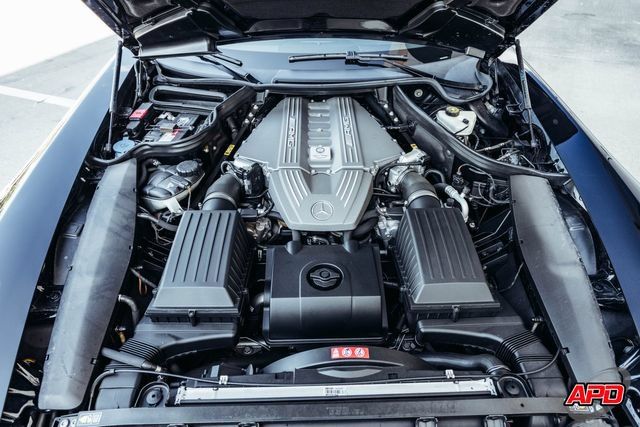 Used 2012 Mercedes-Benz SLS AMG Coupe image 28
