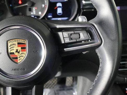 Used 2022 Porsche Macan image 42
