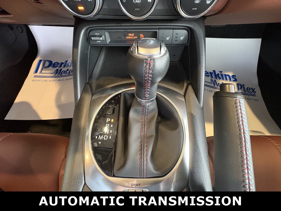 Used 2018 MAZDA MX-5 Miata RF Grand Touring RWD image 19