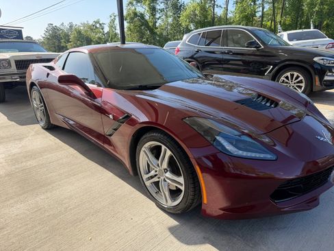 Used 2017 Chevrolet Corvette Stingray Coupe w/ Battery Protection Package RWD image 1