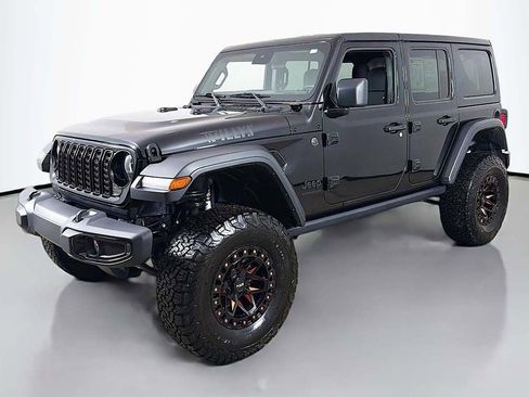 Used 2024 Jeep Wrangler Willys image 5