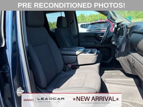 Used 2020 Chevrolet Silverado 1500 Custom w/ Custom Value Package AWD/4WD image 11