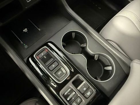 Used 2025 Honda Pilot EX-L image 27