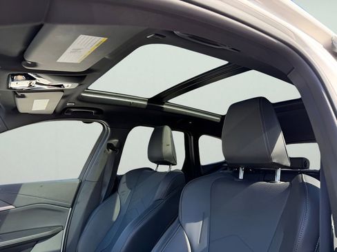 Used 2025 BMW X1 xDrive28i w/ M Sport Package image 22