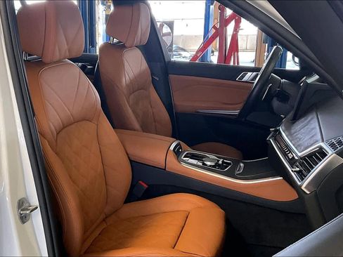 Certified 2024 BMW X5 sDrive40i w/ M Sport Package image 8