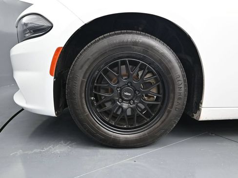 Used 2022 Dodge Charger SXT RWD image 12