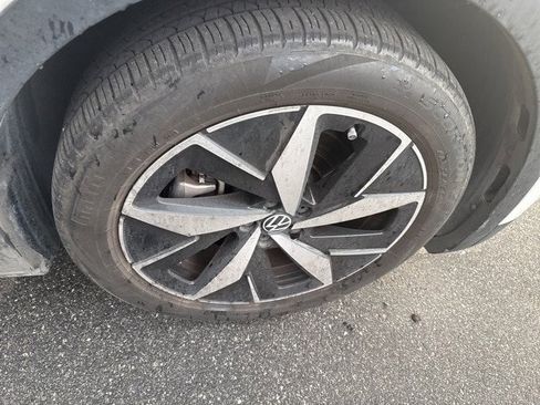 Used 2023 Volkswagen ID.4 Pro S image 14