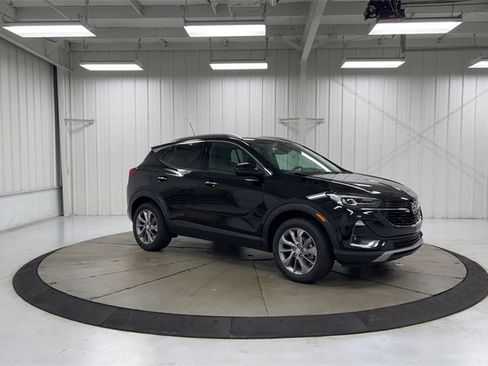 Used 2023 Buick Encore GX Essence w/ Experience Buick Package image 2