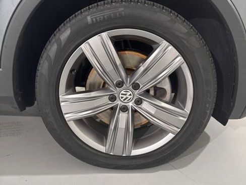 Used 2021 Volkswagen Tiguan SEL image 10