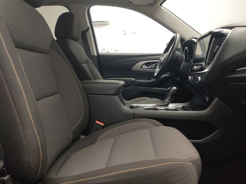 Used 2019 Chevrolet Traverse LT image 21