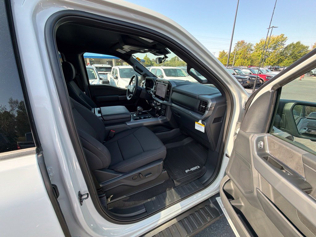 New 2026 Ford F150 XLT w/ Equipment Group 302A MID AWD/4WD image 19