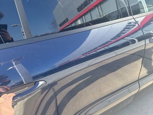 Used 2018 Porsche Macan image 9