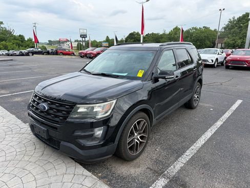 Used 2016 Ford Explorer Sport w/ Equipment Group 401A AWD/4WD image 4