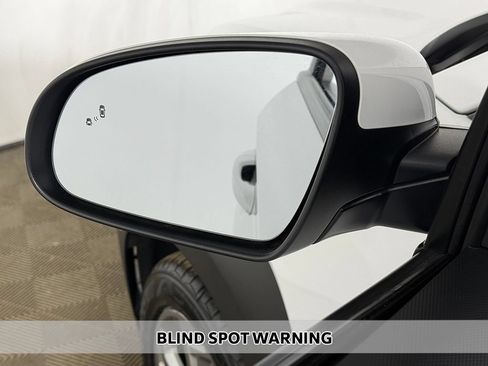 Used 2023 Hyundai Kona SEL AWD/4WD image 4