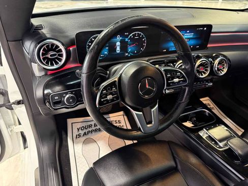Used 2020 Mercedes-Benz CLA 250 w/ Premium Package image 21