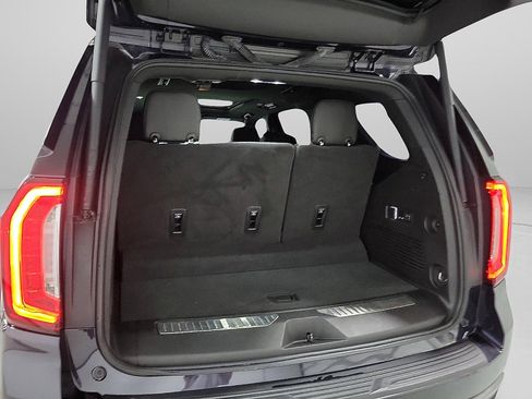 Used 2023 GMC Yukon AT4 w/ Technology Package image 19