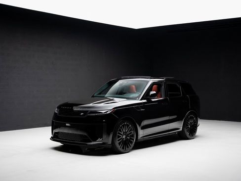 Used 2024 Land Rover Range Rover Sport image 4