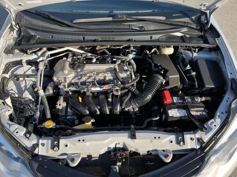 Used 2014 Toyota Corolla LE image 30