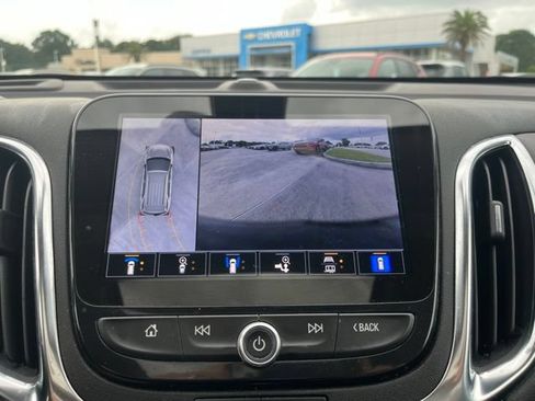 Used 2024 Chevrolet Equinox Premier FWD image 23
