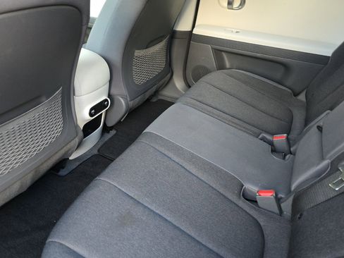 Used 2023 Hyundai Ioniq 5 SE image 16