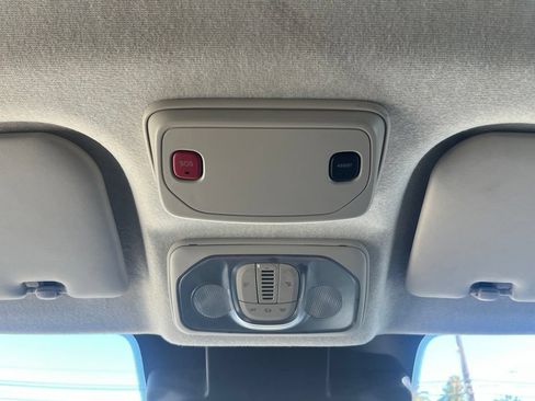 Used 2024 RAM ProMaster 2500 w/ Convenience Group FWD image 21