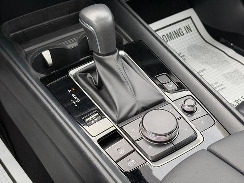Used 2025 MAZDA CX-50 AWD 2.5 Hybrid w/ Premium Pkg image 16