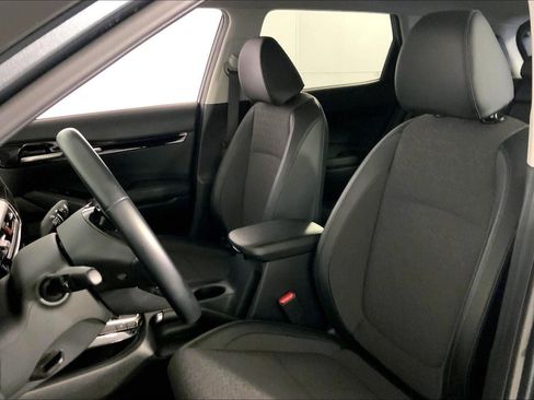 Certified 2025 Kia Seltos S image 22