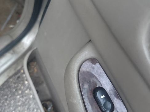 Used 2003 Buick Century Custom w/ Preferred Equipment Group 1SB image 34