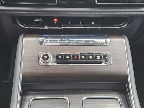 New 2025 Lincoln Aviator Reserve w/ Equipment Group 201A image 18