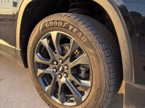 Used 2021 Chevrolet Traverse RS image 6