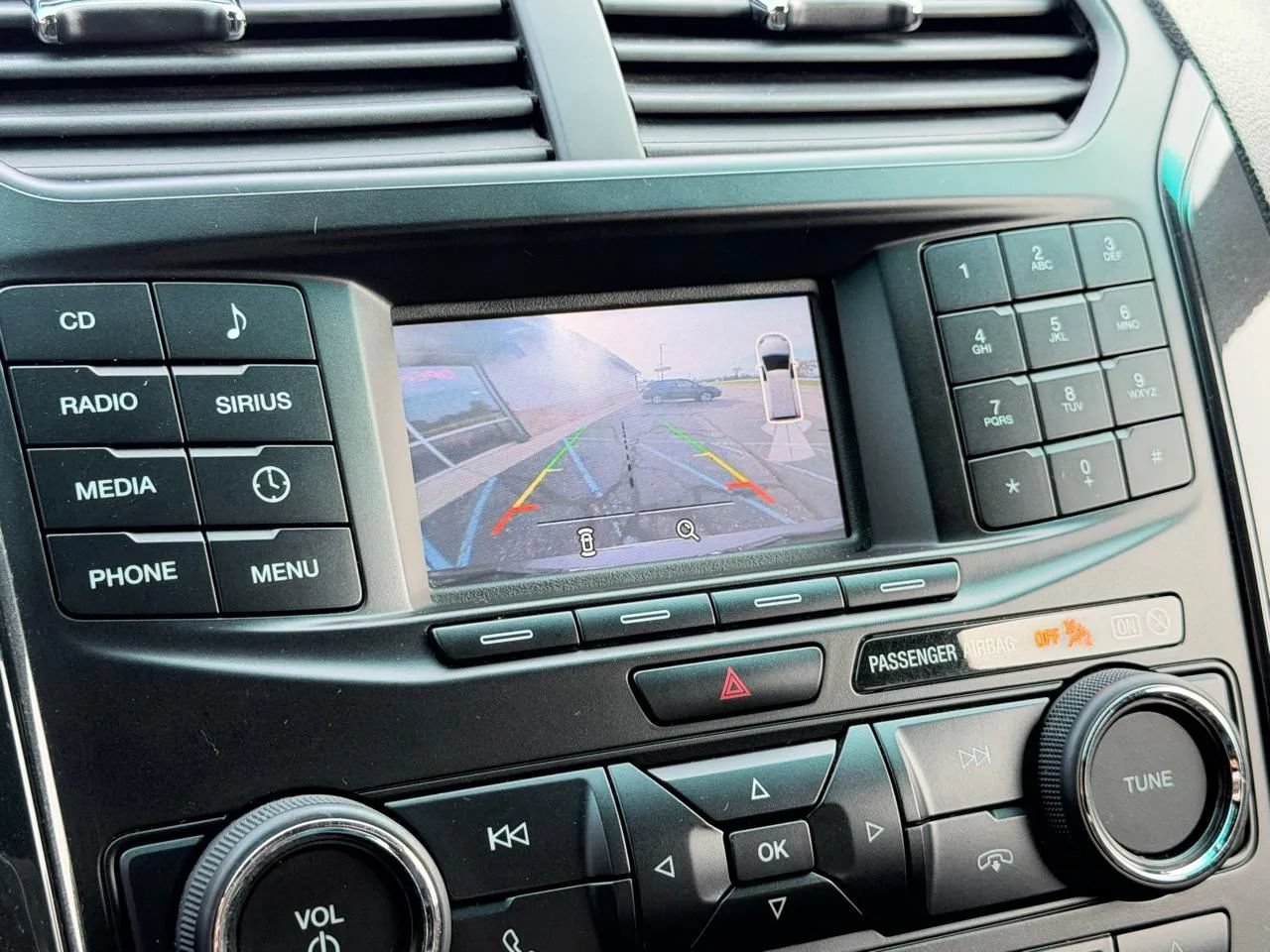 Used 2017 Ford Explorer XLT AWD/4WD image 17