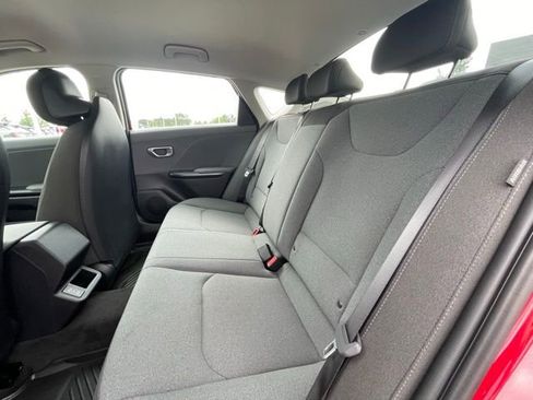 New 2025 Kia K4 LXS image 22