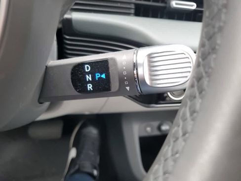 Used 2023 Hyundai Ioniq 5 SEL image 28