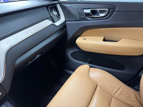 Used 2019 Volvo XC60 T5 Inscription w/ Protection Package image 25