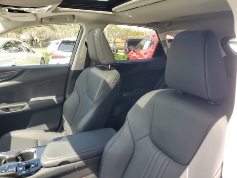 Used 2025 Lexus NX 250 FWD w/ Accessory Package (2T) image 17