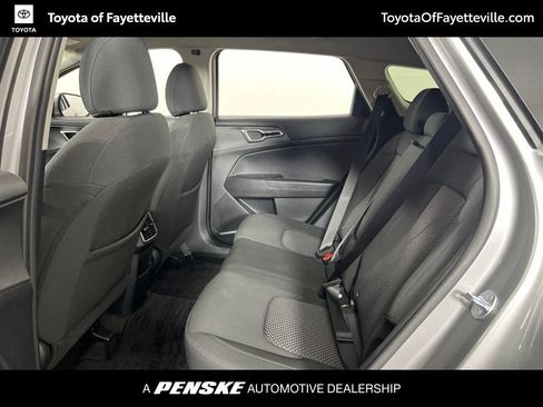 Used 2025 Kia Sportage LX AWD/4WD image 24