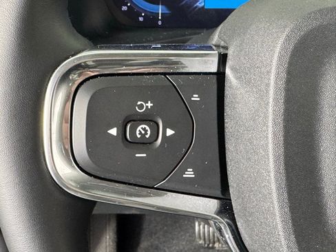 New 2025 Volvo XC40 B5 Plus w/ Climate Package image 30