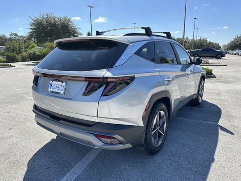 New 2026 Hyundai Tucson SEL image 3