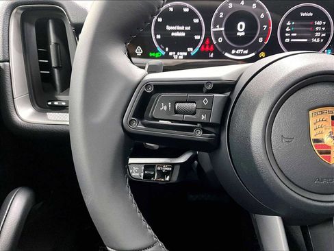 New 2026 Porsche Cayenne Coupe image 19