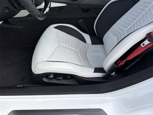 Used 2023 Chevrolet Corvette Z06 w/ Z07 Performance Package image 10