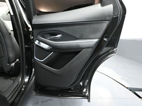 Used 2020 Jaguar E-PACE SE image 45